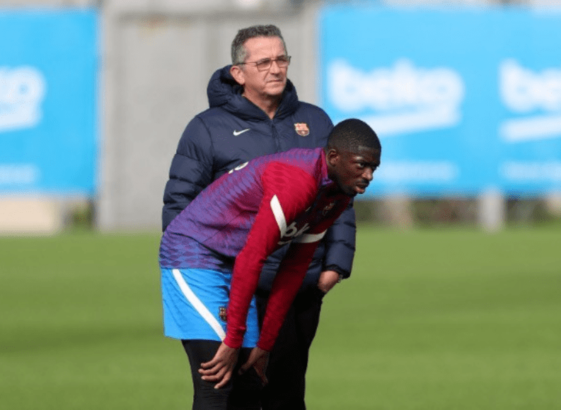 阿斯顿维拉训练开放日，集结日战术微调引欢呼，社区盾在即，阵容厚度经受考验