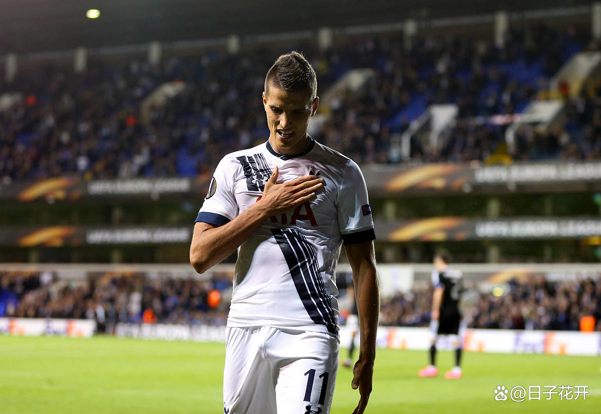 包含斯图加特迎欧联关键赛,国际比赛日更衣室发声,震撼外界,更衣室氛围转暖的词条 包含斯图加特迎欧联关键赛,国际比赛日更衣室发声,震撼外界,更衣室氛围转暖的词条