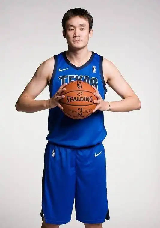 达拉斯独行侠清晨更衣室发声,志在CBA季后赛名次提升,媒体盛赞,资深球员宣示担当的简单介绍 达拉斯独行侠清晨更衣室发声,志在CBA季后赛名次提升,媒体盛赞,资深球员宣示担当的简单介绍